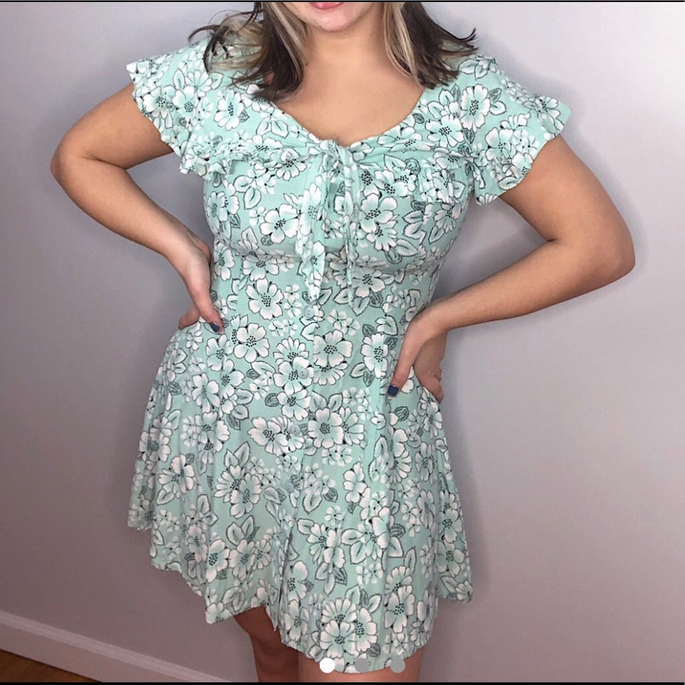 RAMPAGE vintage floral dress!